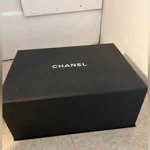 10 Chanel boxes for sale